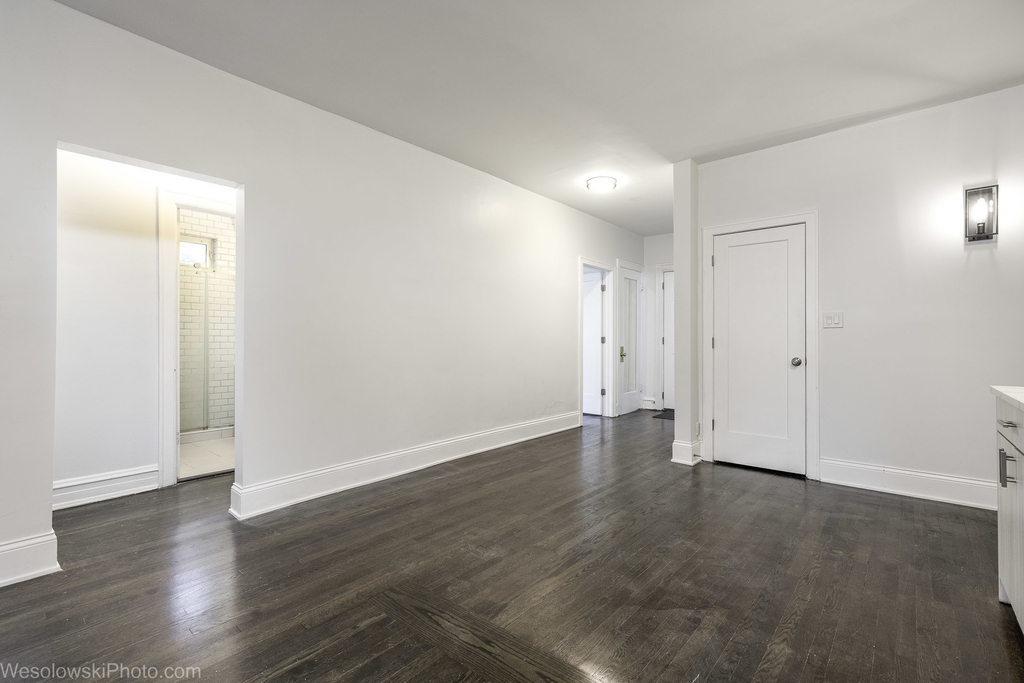 5459 S Ingleside Avenue - Photo 4