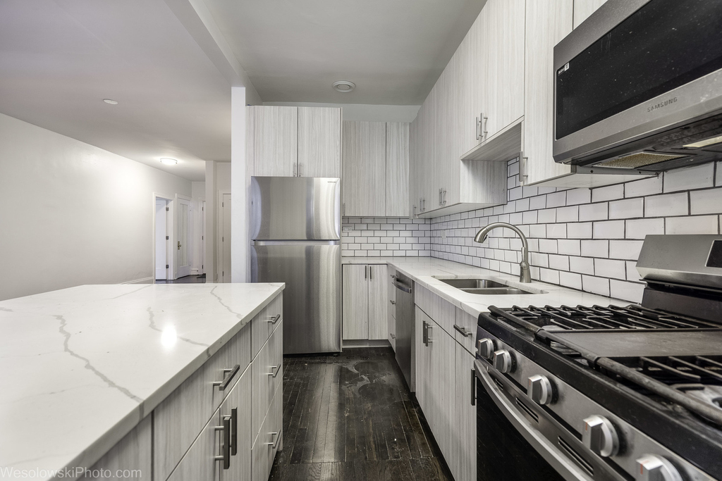 5459 S Ingleside Avenue - Photo 7