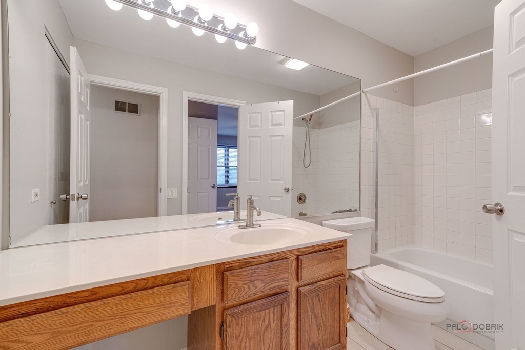 443 Orleans Avenue - Photo 12