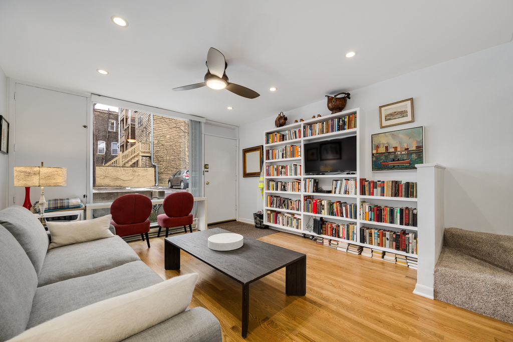 235 W Eugenie Street - Photo 11