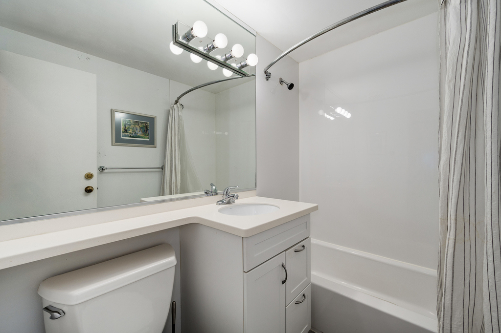 235 W Eugenie Street - Photo 9