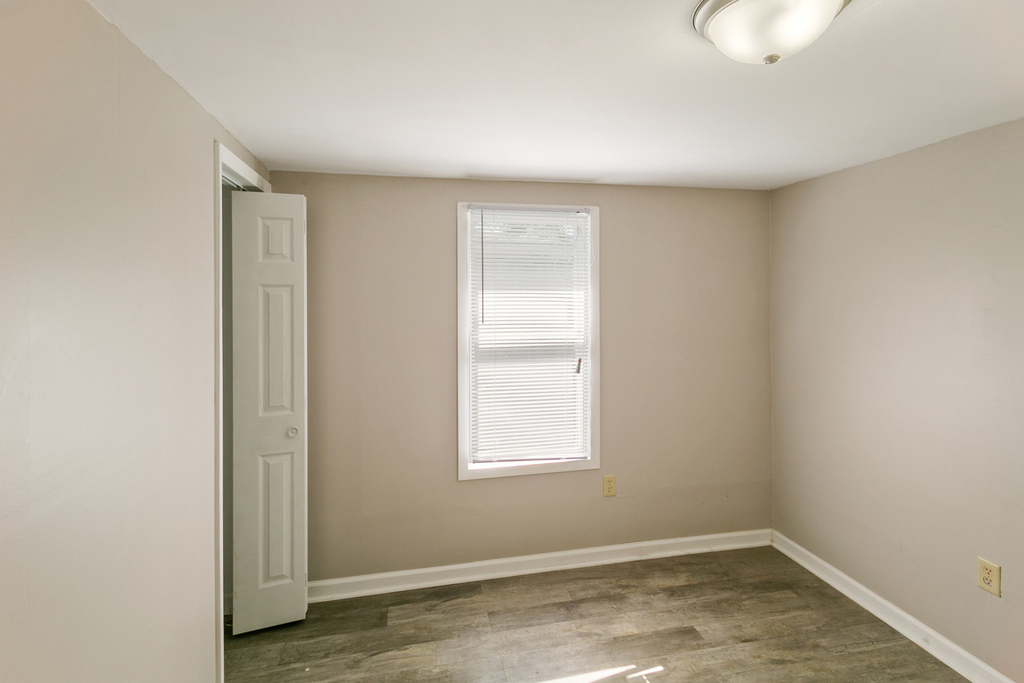 502 E High Street - Photo 6