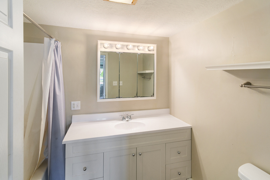 502 E High Street - Photo 10