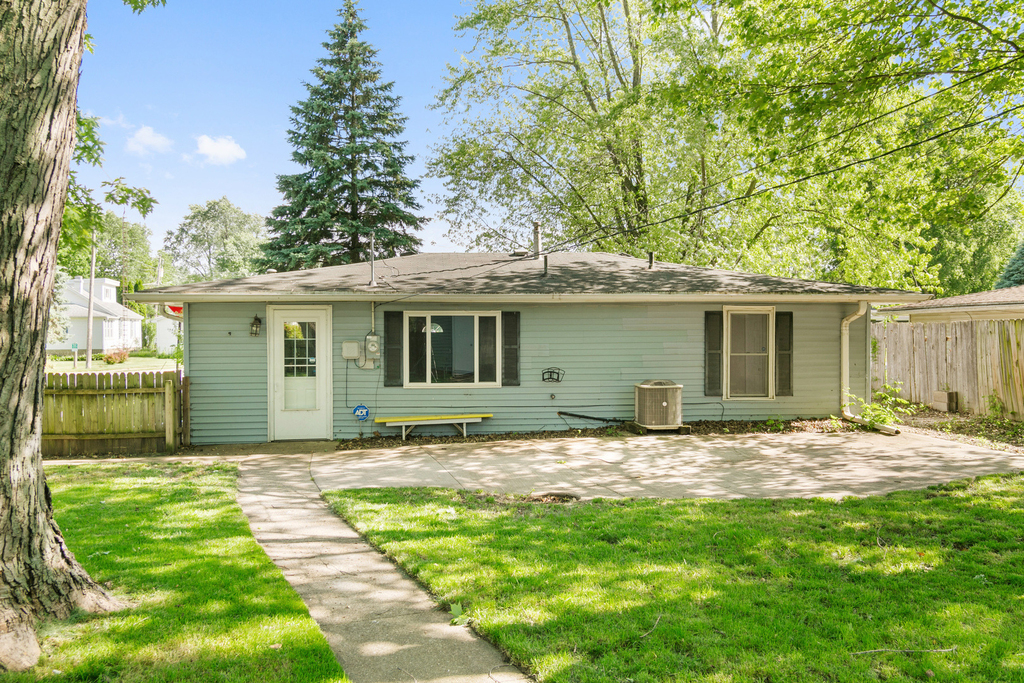 502 E High Street - Photo 12
