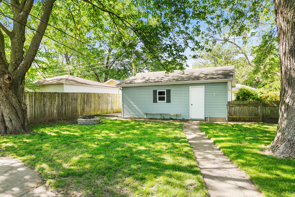 502 E High Street - Photo 13