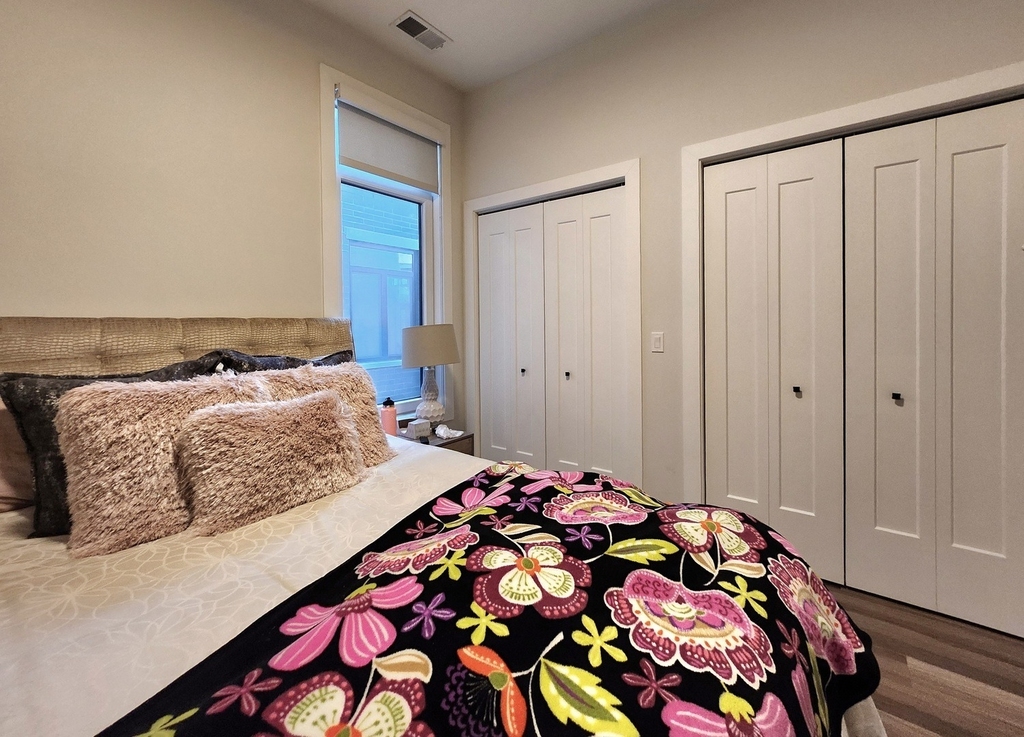 1348 W Roscoe Street - Photo 16