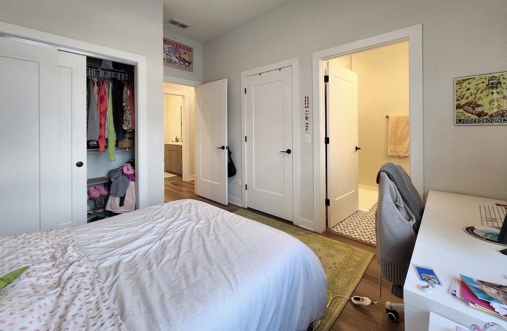 1348 W Roscoe Street - Photo 11