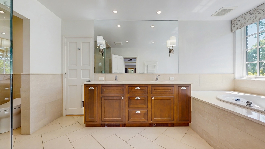 570 Hathaway Circle - Photo 17