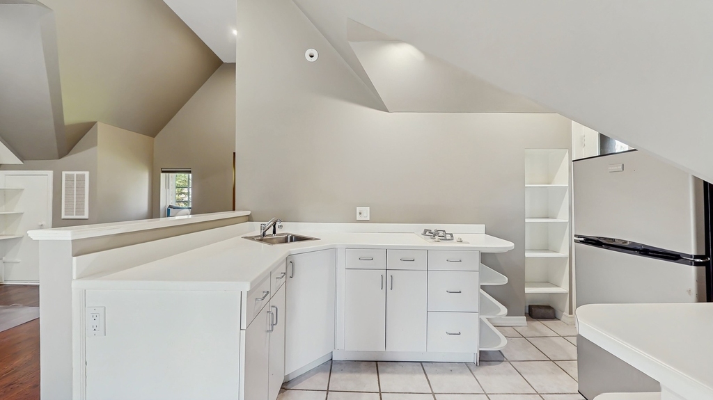570 Hathaway Circle - Photo 30