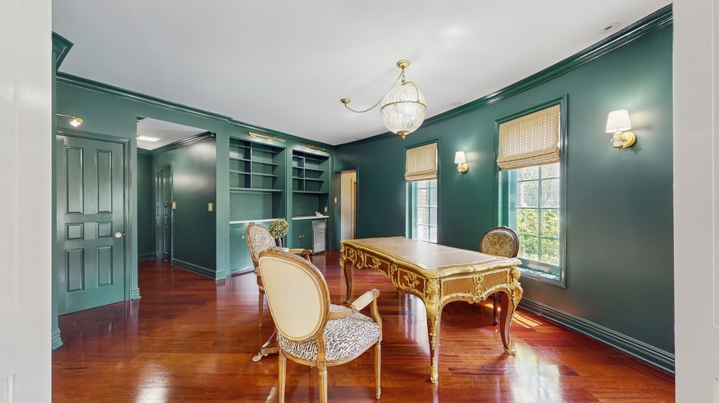 570 Hathaway Circle - Photo 12