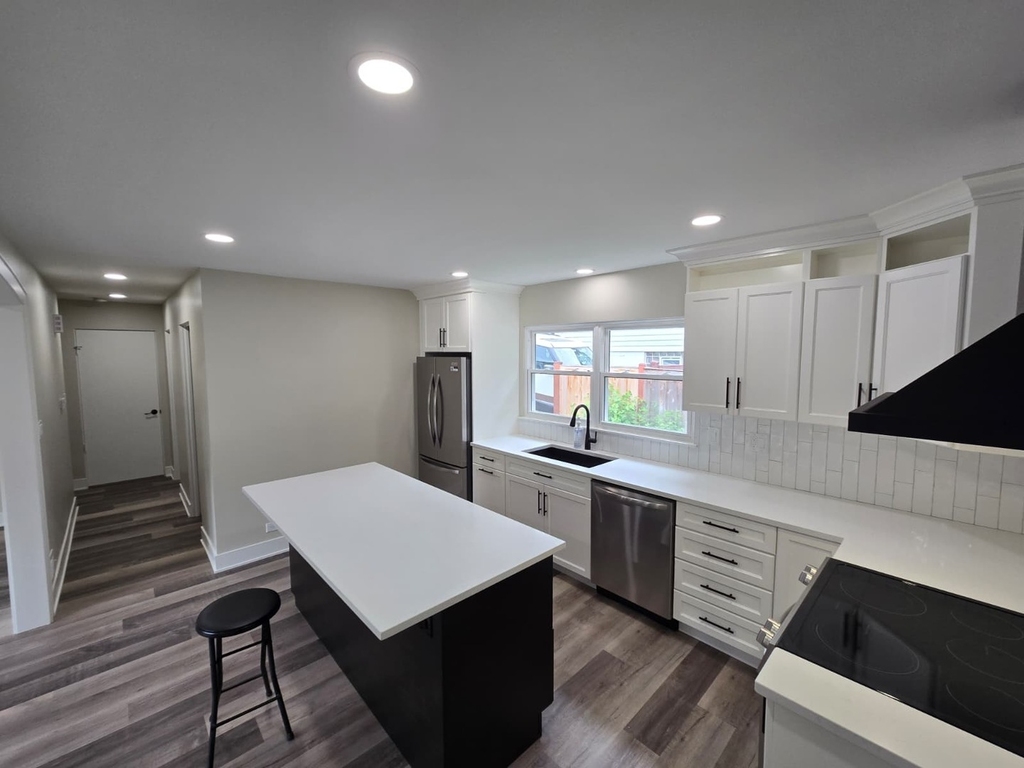 5522 Pershing Avenue - Photo 5