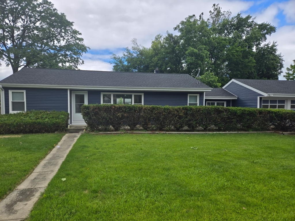 5522 Pershing Avenue - Photo 0