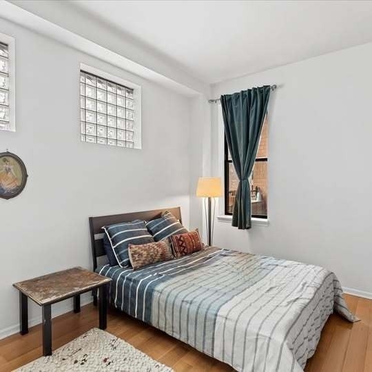 950 W Leland Avenue - Photo 13