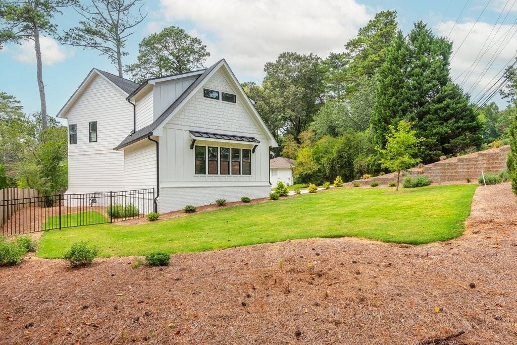 4056 Ashford Dunwoody Road Ne - Photo 6