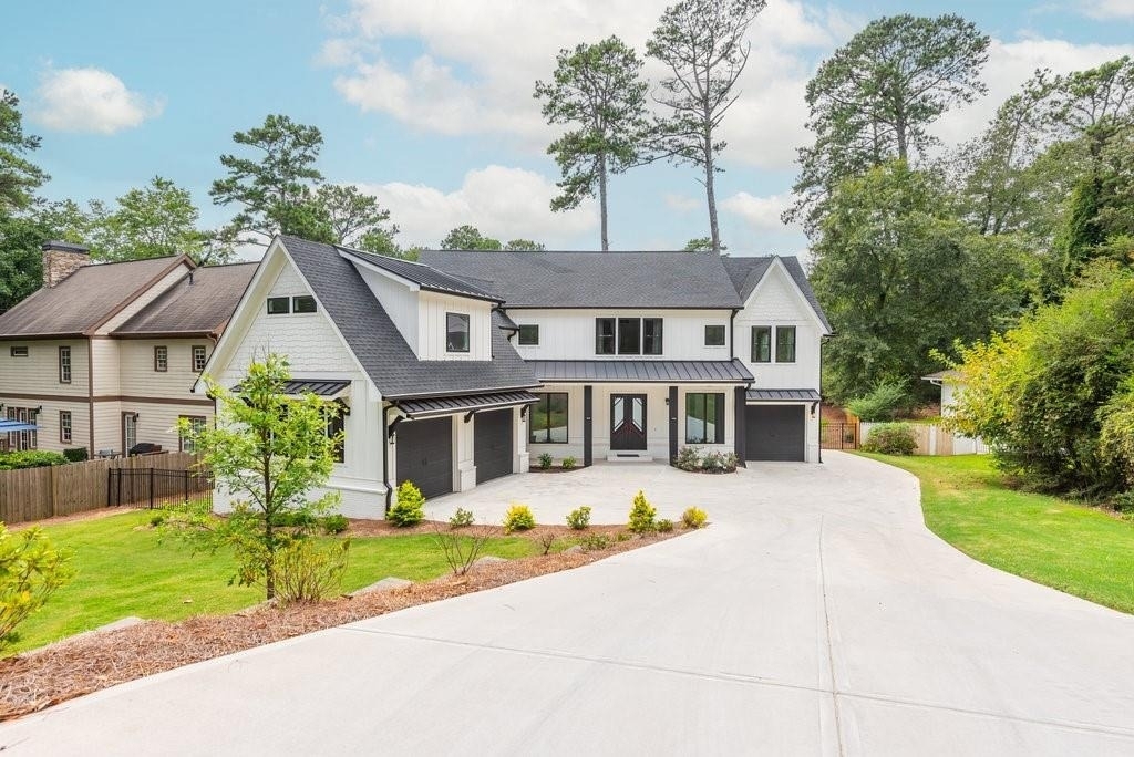 4056 Ashford Dunwoody Road Ne - Photo 0