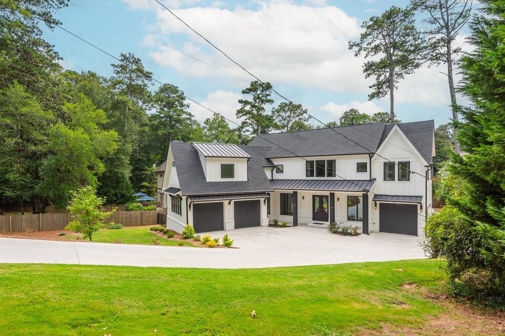 4056 Ashford Dunwoody Road Ne - Photo 1
