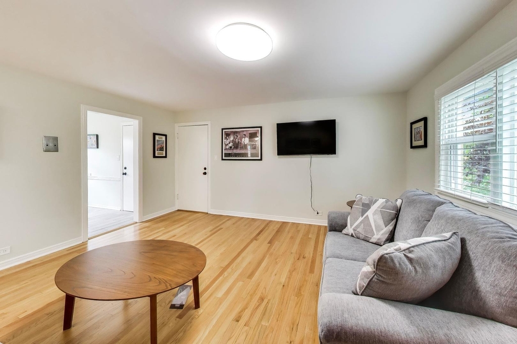 6407 N Normandy Avenue - Photo 4