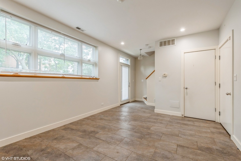 7209 N Oakley Avenue - Photo 4
