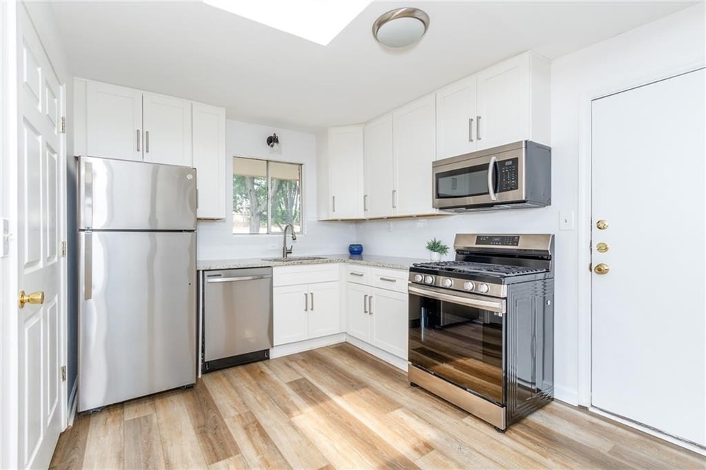 346 Carpenter Drive - Photo 4