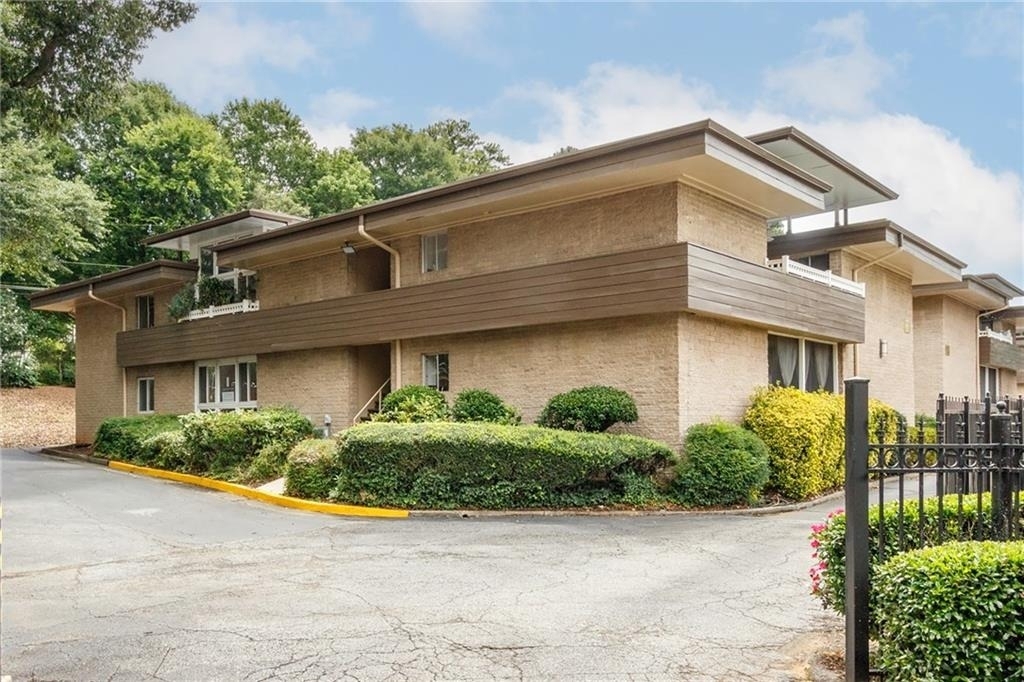 346 Carpenter Drive - Photo 1