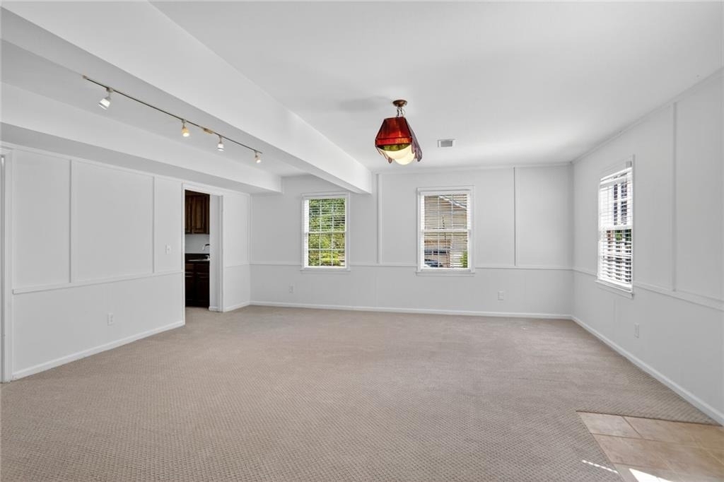 447 Cove Drive - Photo 7