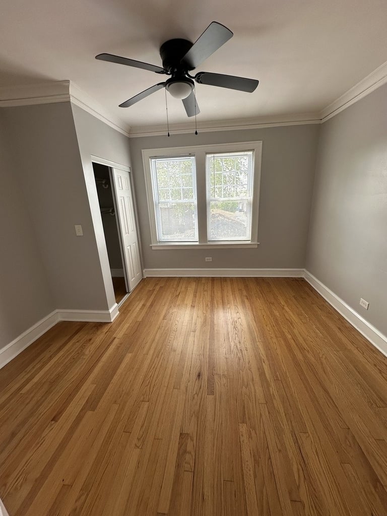 5735 W Wellington Avenue - Photo 7