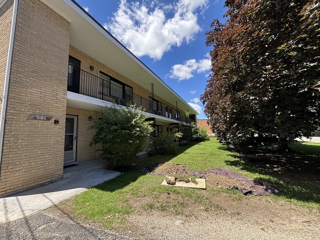 581 Burlington Avenue - Photo 0