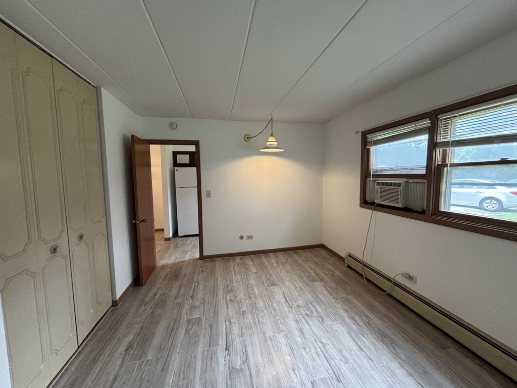 581 Burlington Avenue - Photo 6