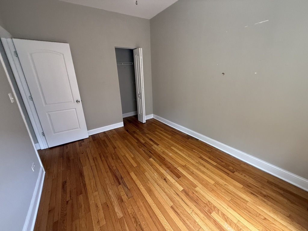 836 E 53rd Street - Photo 12