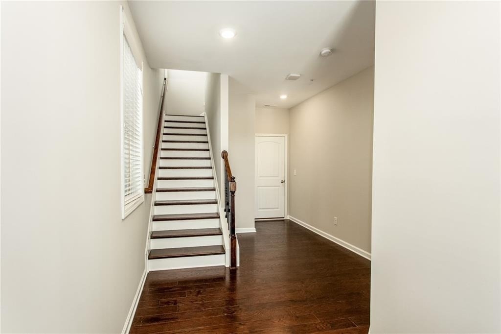 335 Beacons Place - Photo 5