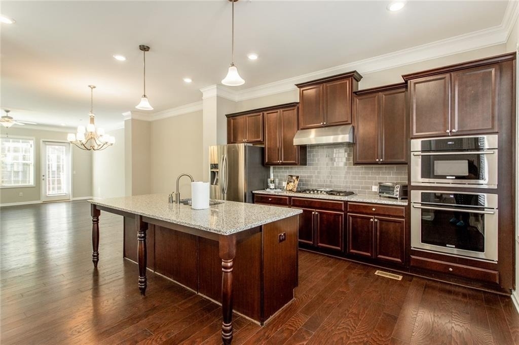 335 Beacons Place - Photo 7
