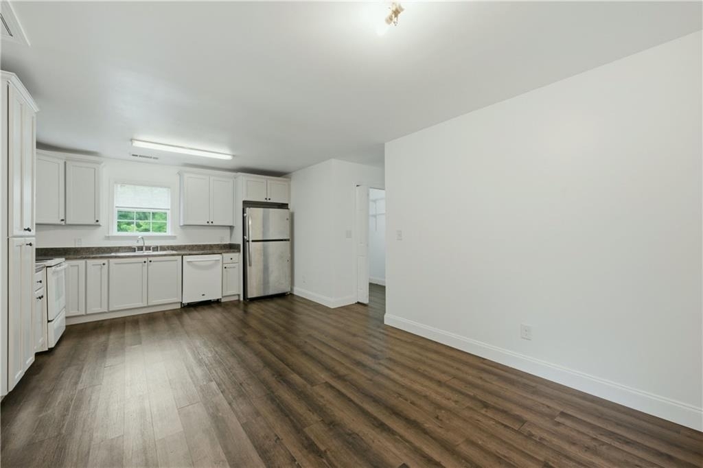 226 Thornton Street Sw - Photo 8