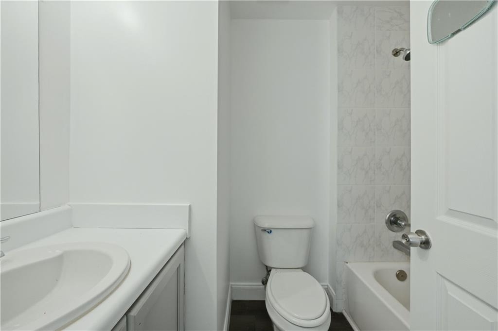 226 Thornton Street Sw - Photo 6