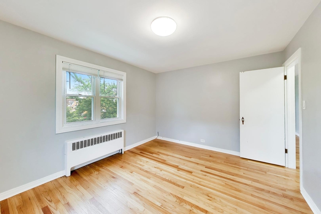 6405 N Normandy Avenue - Photo 11