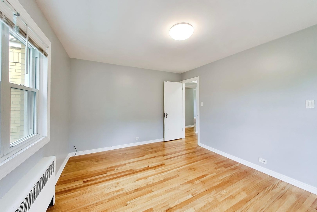 6405 N Normandy Avenue - Photo 10