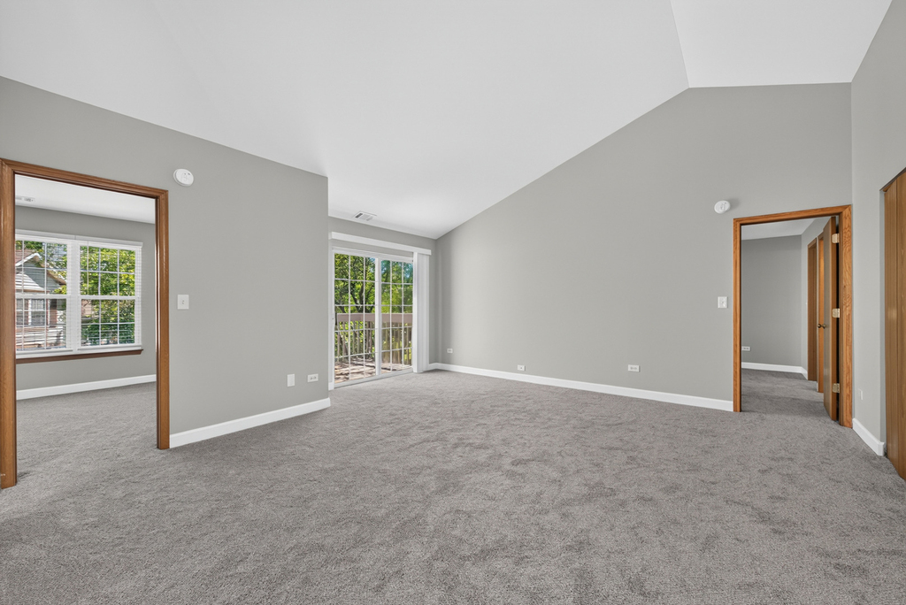 1960 Heron Avenue - Photo 3