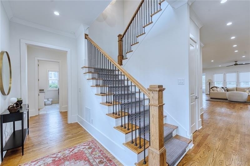 2975 Osborne Road Ne - Photo 3