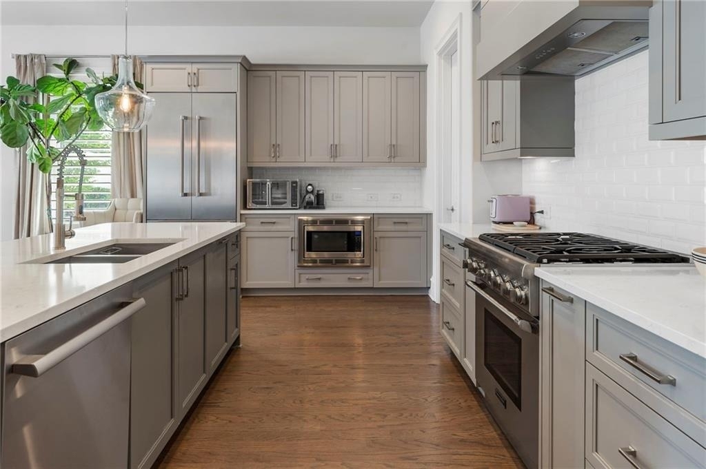 323 S Esplanade - Photo 17