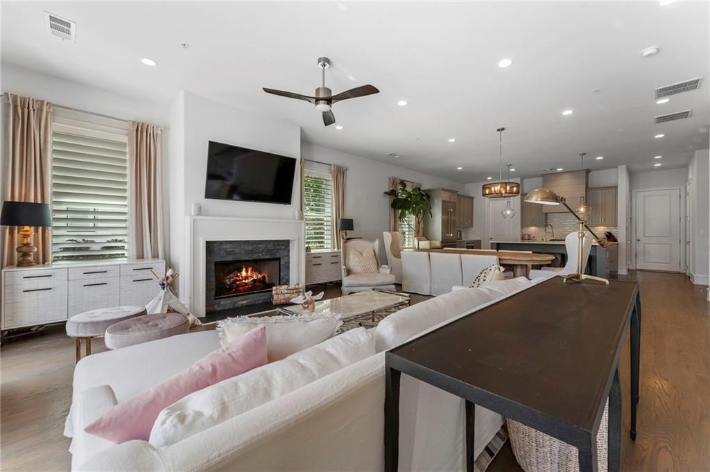 323 S Esplanade - Photo 6
