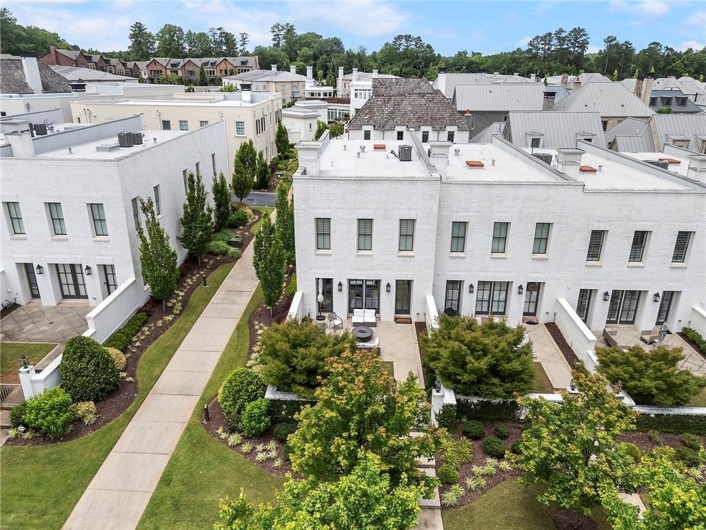 323 S Esplanade - Photo 0
