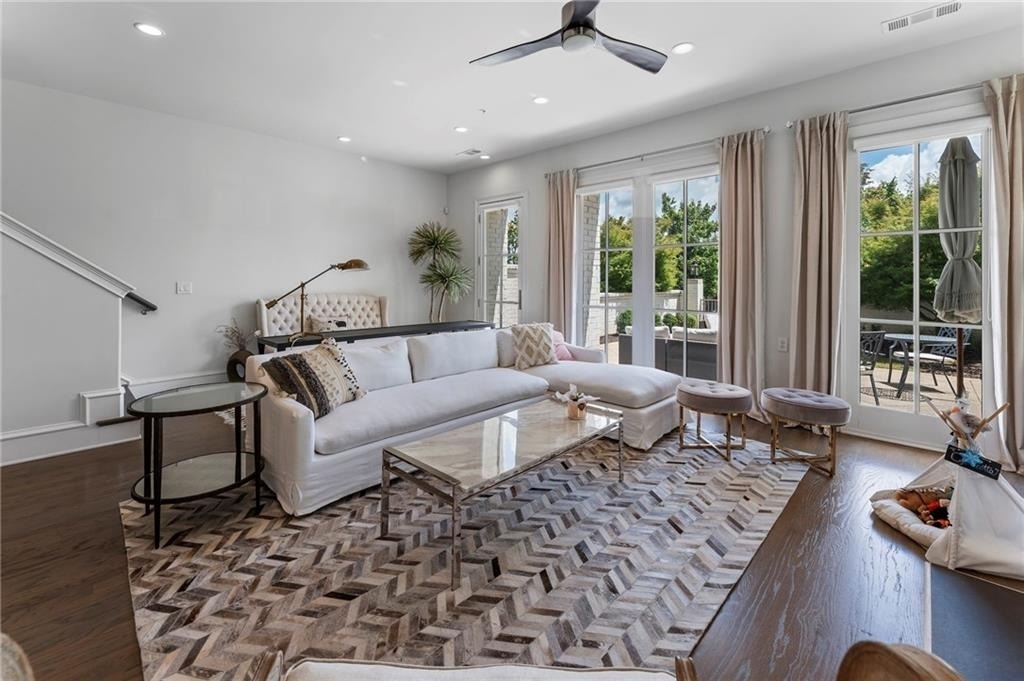 323 S Esplanade - Photo 9