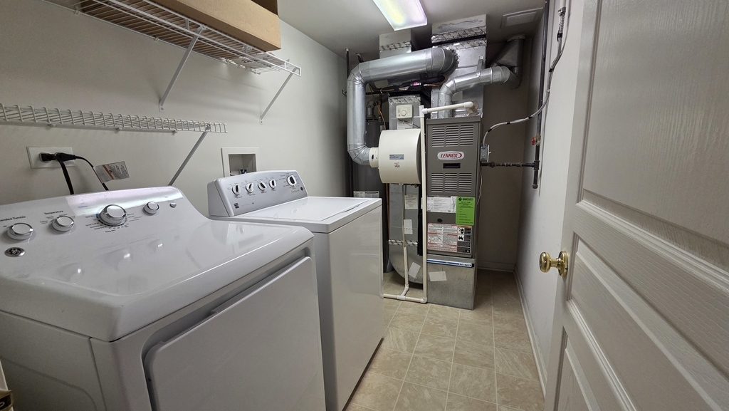 2444 Emily Lane - Photo 18