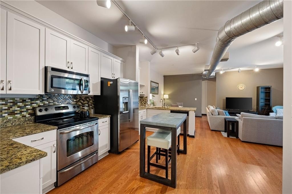 5300 Peachtree Road - Photo 5