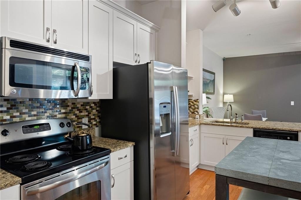 5300 Peachtree Road - Photo 8