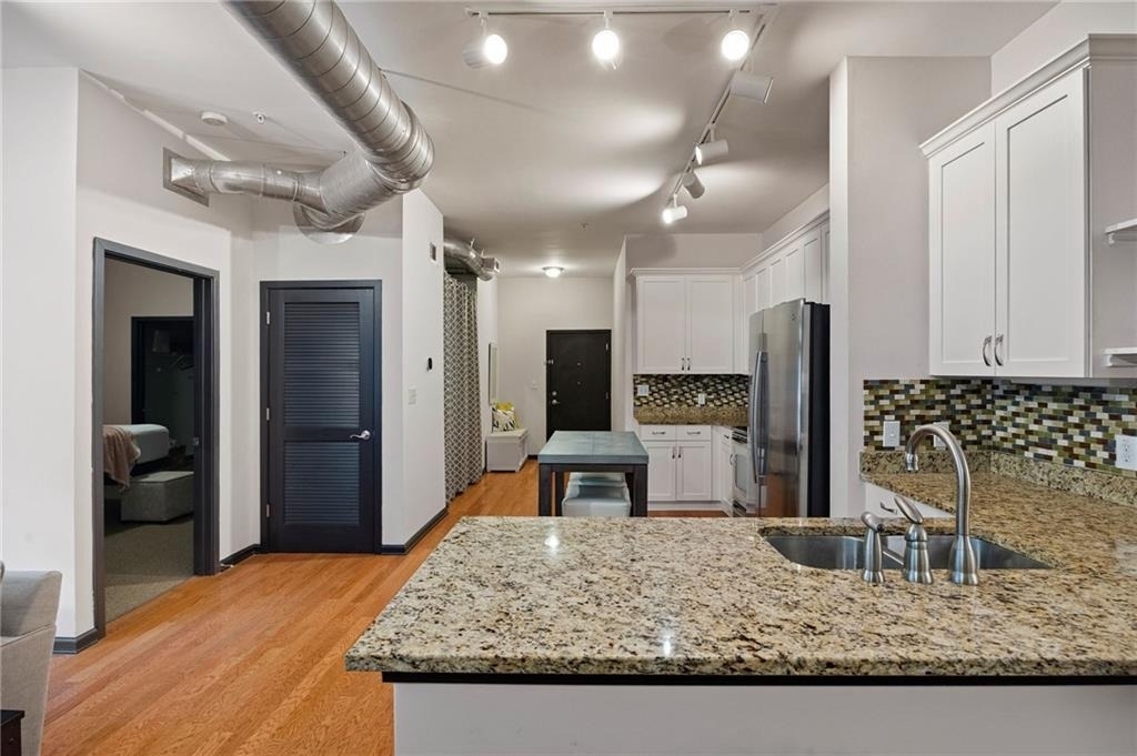 5300 Peachtree Road - Photo 7