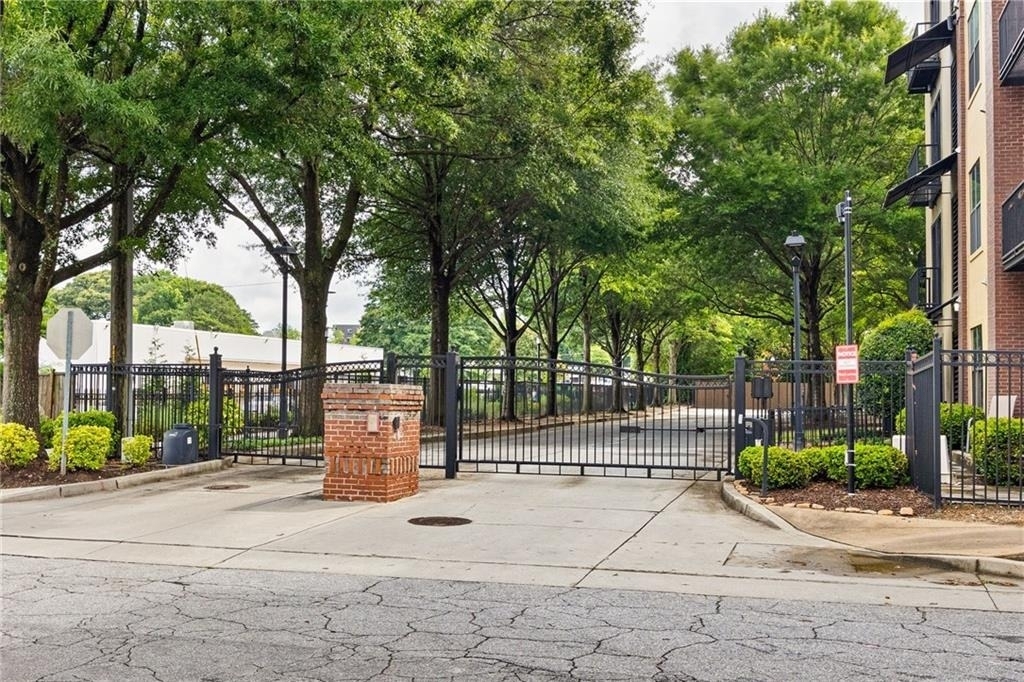 5300 Peachtree Road - Photo 34