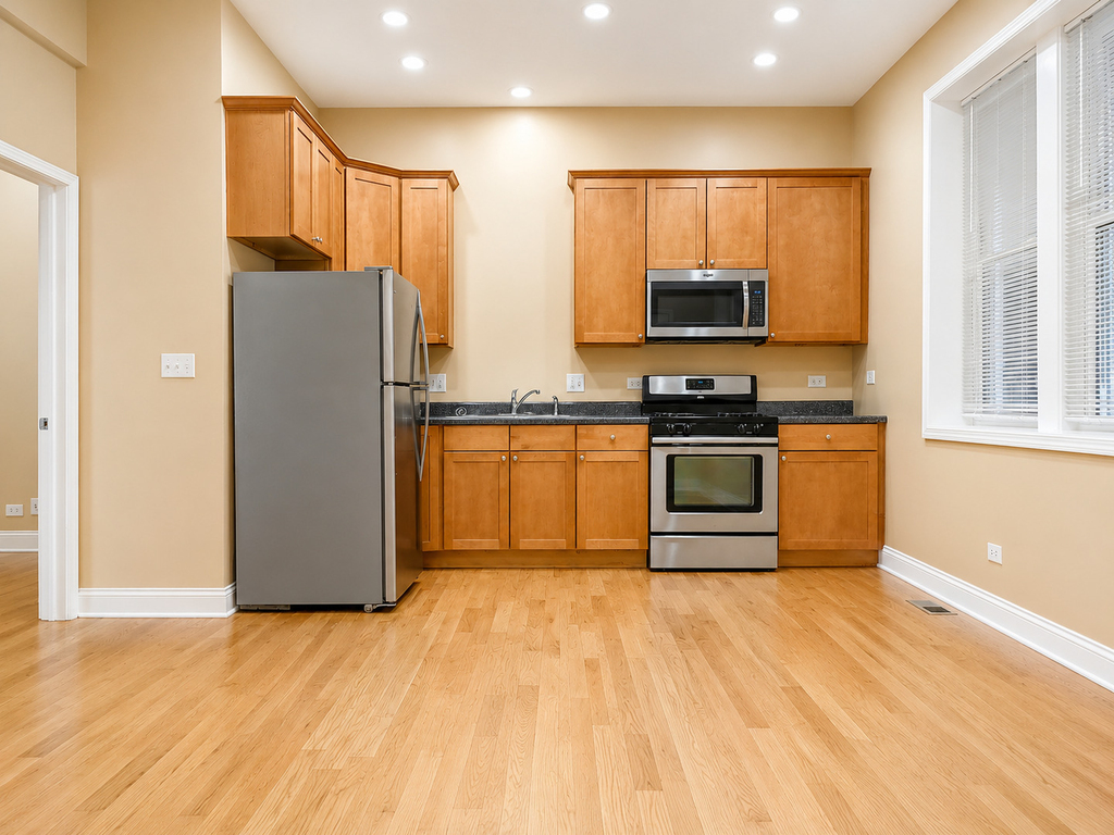 712 S Aberdeen Street - Photo 3
