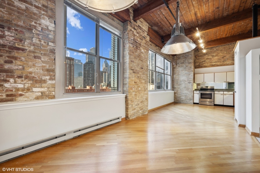 540 N Lake Shore Drive - Photo 5
