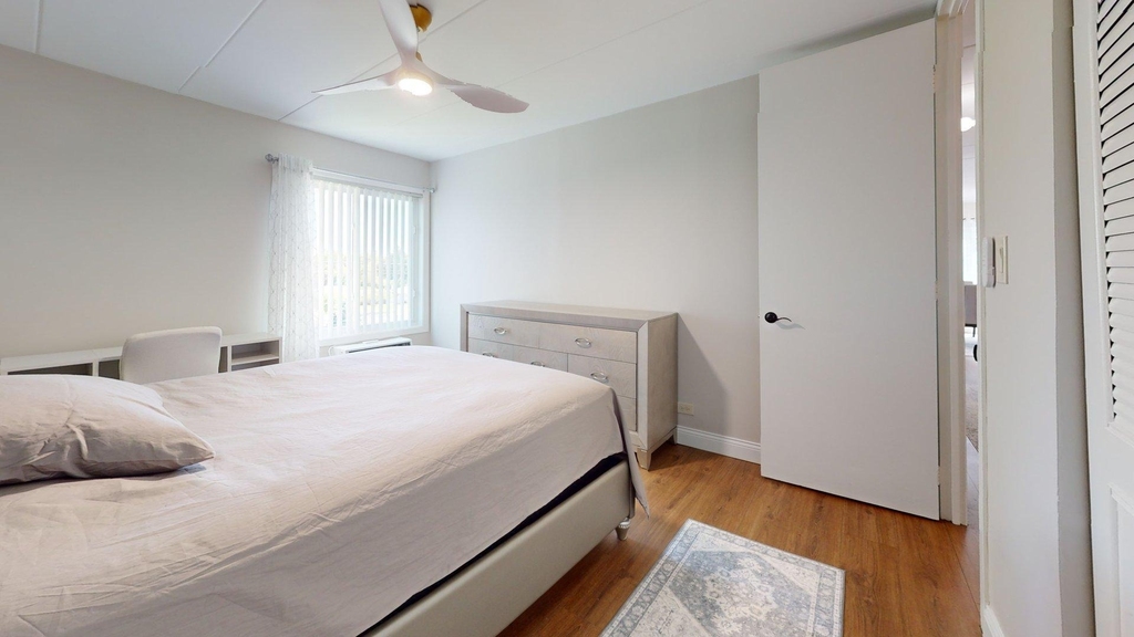 16 E Old Willow Road - Photo 10