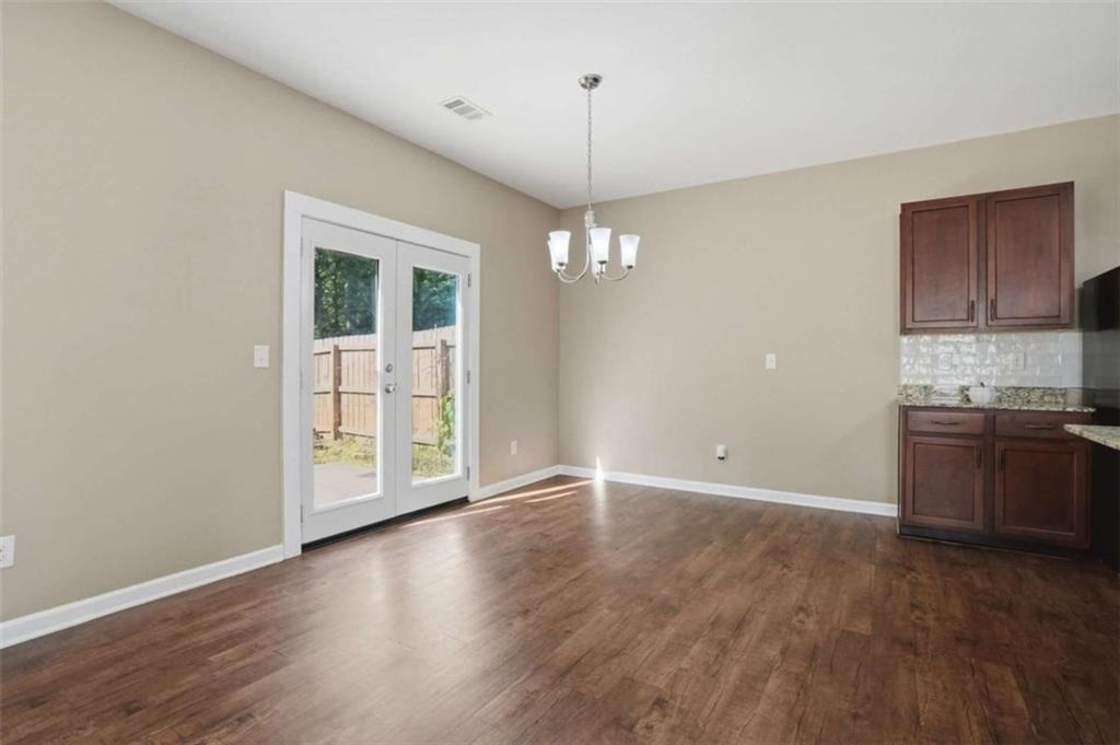 514 Altama Way - Photo 4